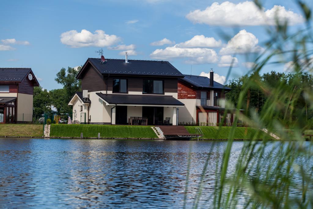 Golfbay Villa Senica Εξωτερικό φωτογραφία