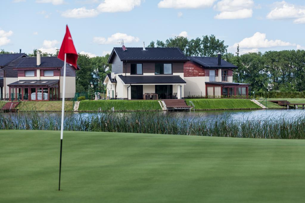 Golfbay Villa Senica Εξωτερικό φωτογραφία