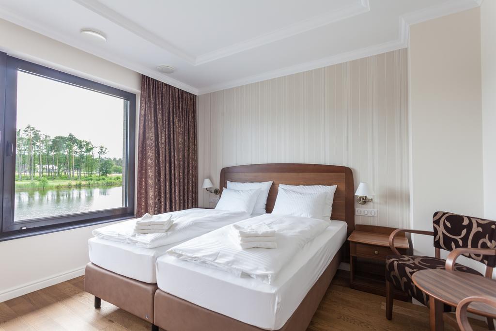 Golfbay Villa Senica Εξωτερικό φωτογραφία