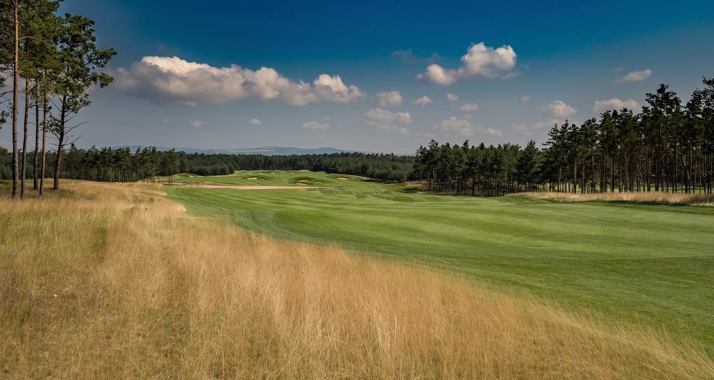 Golfbay Villa Senica Εξωτερικό φωτογραφία